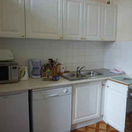 Chateau D'avanton Bed & Breakfast Avanton