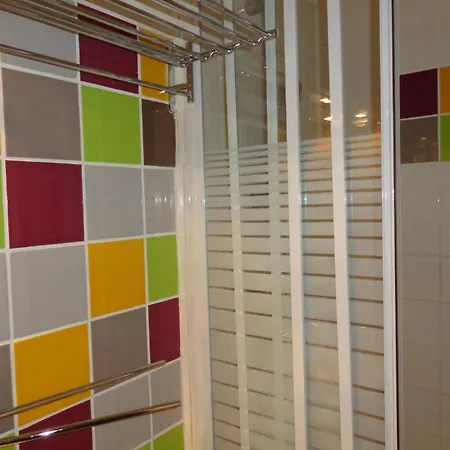 Chateau D'avanton Bed & Breakfast 4*