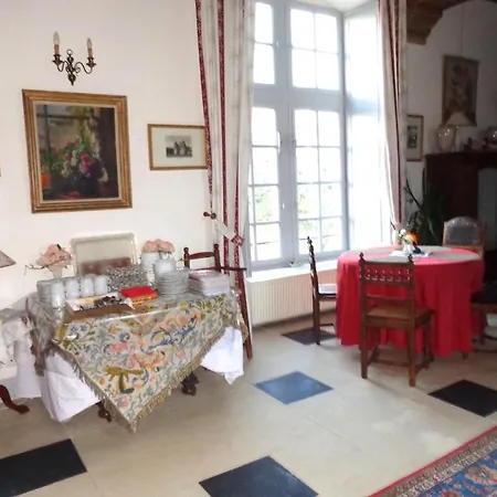 Bed & Breakfast Chateau D'avanton 4*