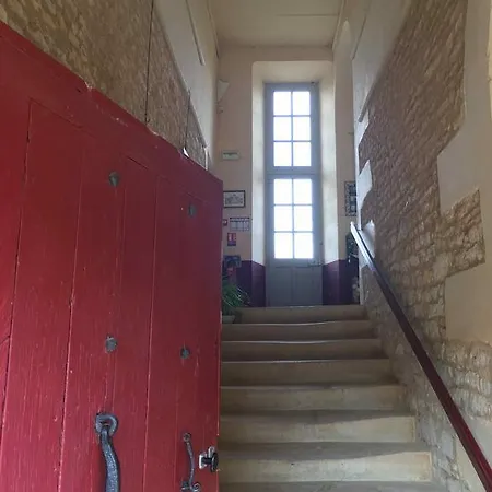 Chateau D'avanton Bed & Breakfast 4*