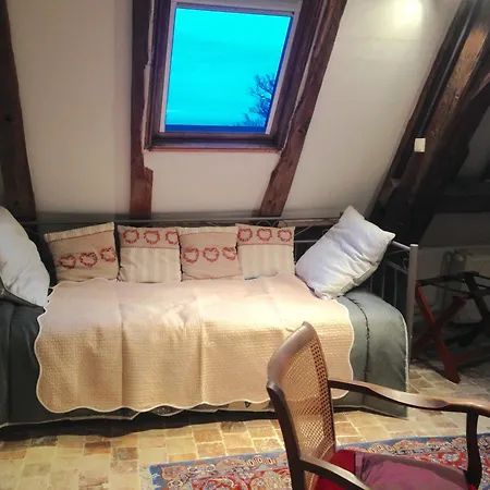 Frühstückspension Chateau D'avanton 4*