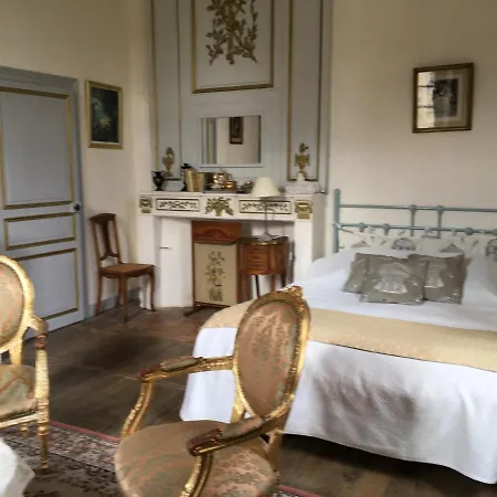 Chateau D'avanton Bed & Breakfast 4*