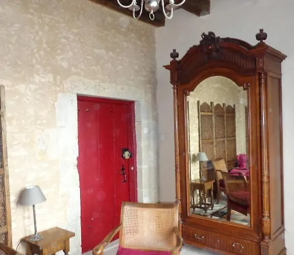 Chateau D'avanton B&B 아방통