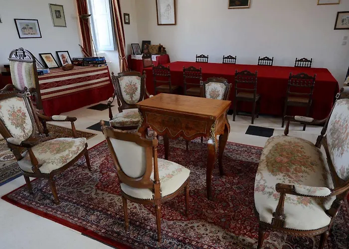 Chateau D'avanton B&B