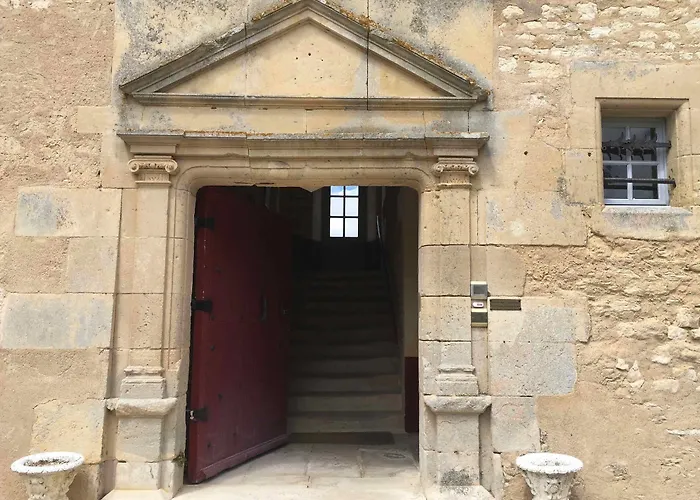 Chateau D'avanton B&B 아방통